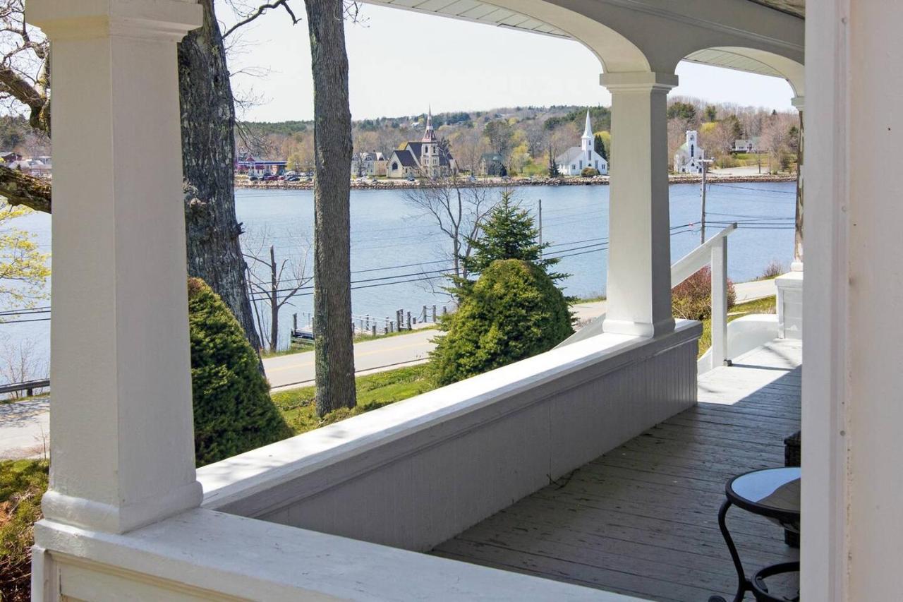 Sea La Vie Apartment Mahone Bay Exterior photo