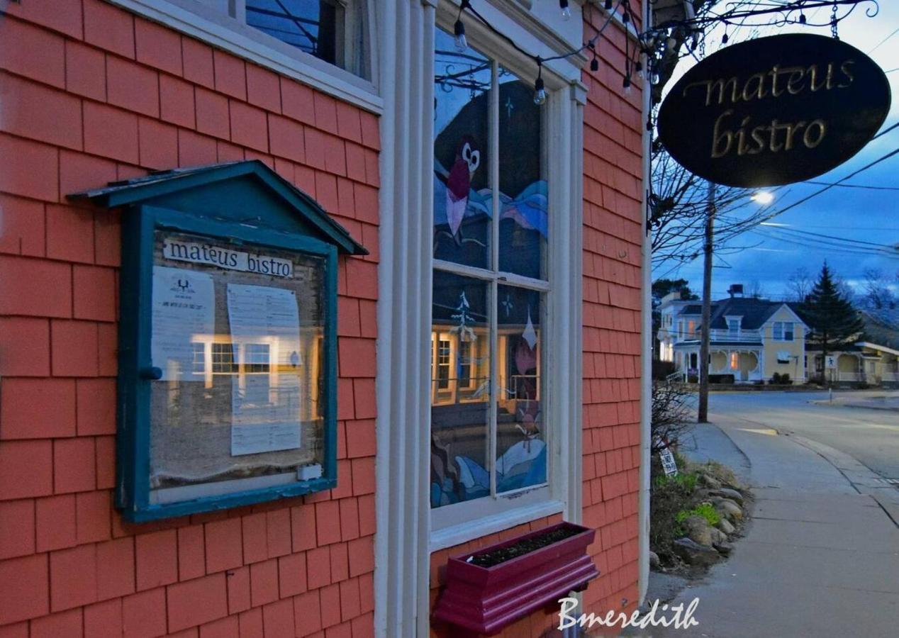 Sea La Vie Apartment Mahone Bay Exterior photo